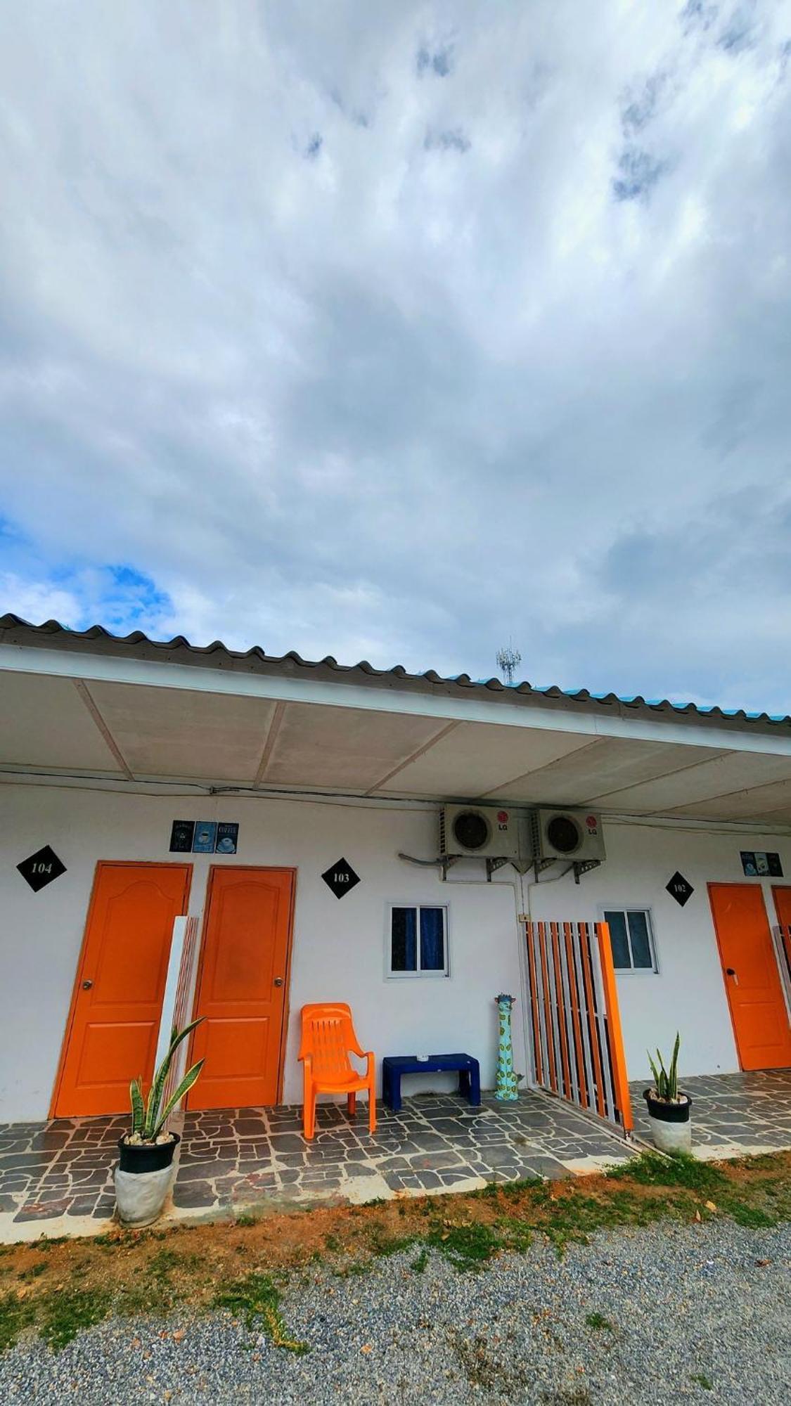 Ingpha Room For Rent ساتون المظهر الخارجي الصورة